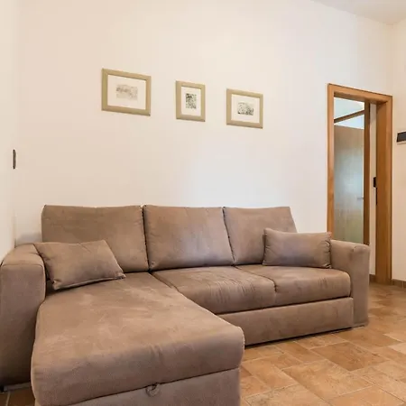 Apartment Casa Stefi N1 *