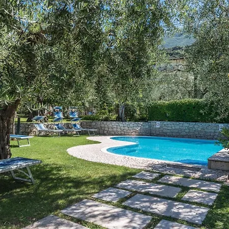Apartment Casa Stefi N1 *